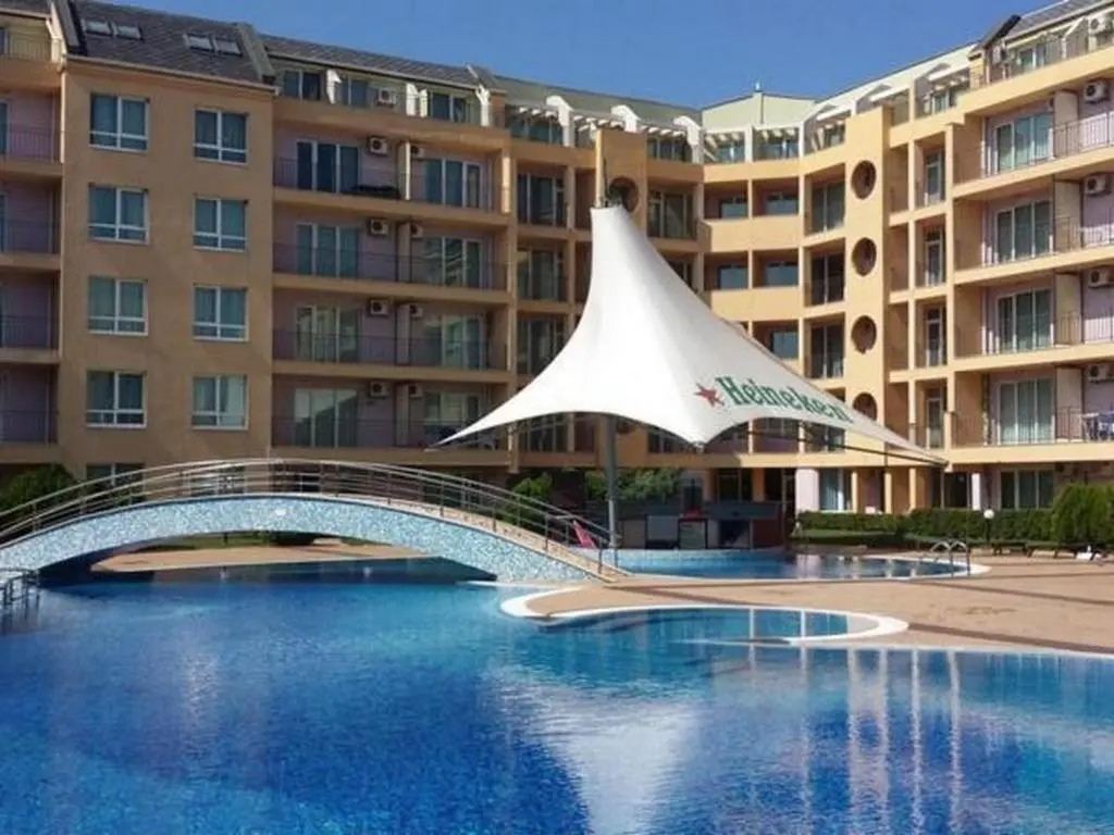 Pollo Resort Mikosta Apartments