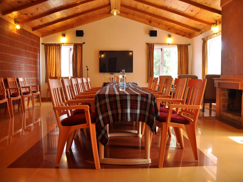 Altius Nest Hotel