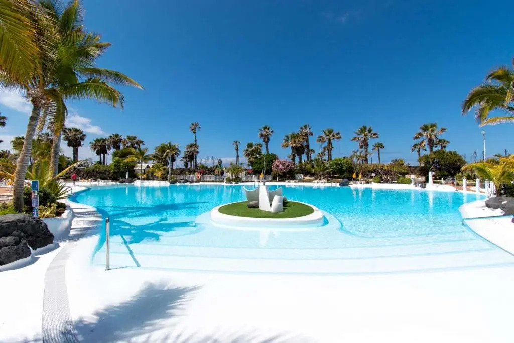 Parque Santiago IV 70 - Studio with sea and pool view