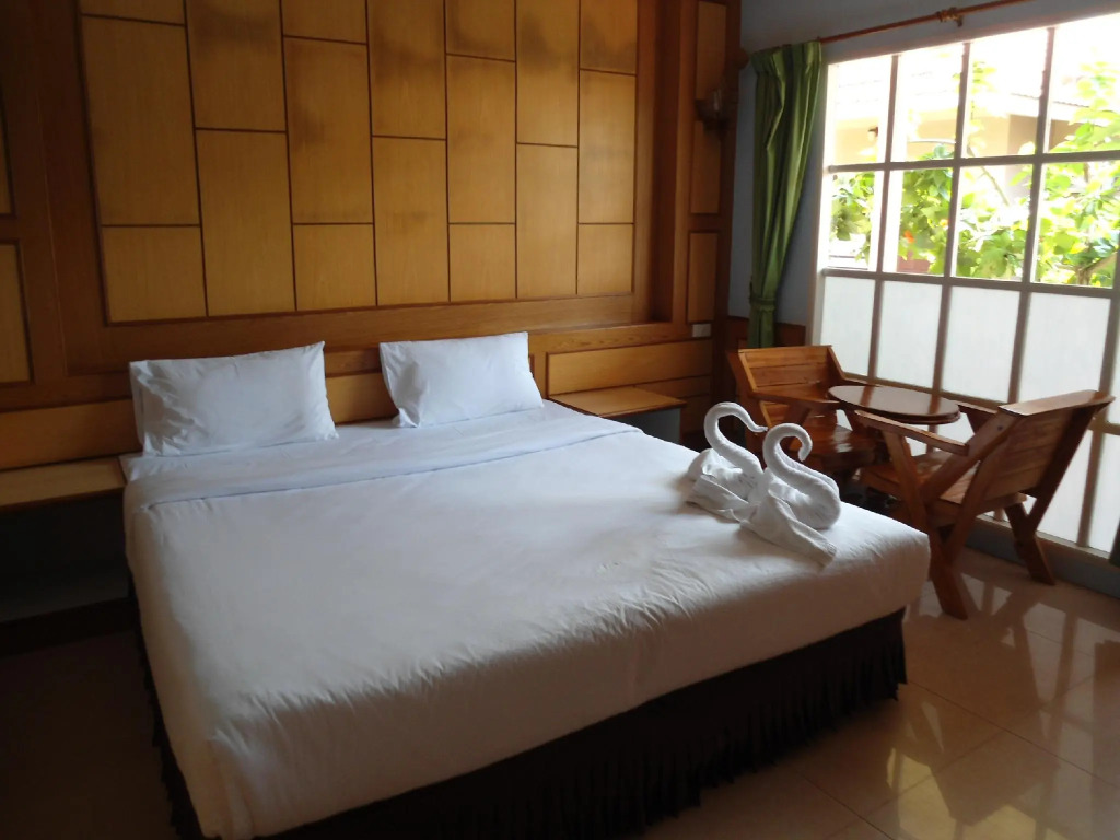 Metro Sand and Sea Resort. (SHA Extra Plus)
