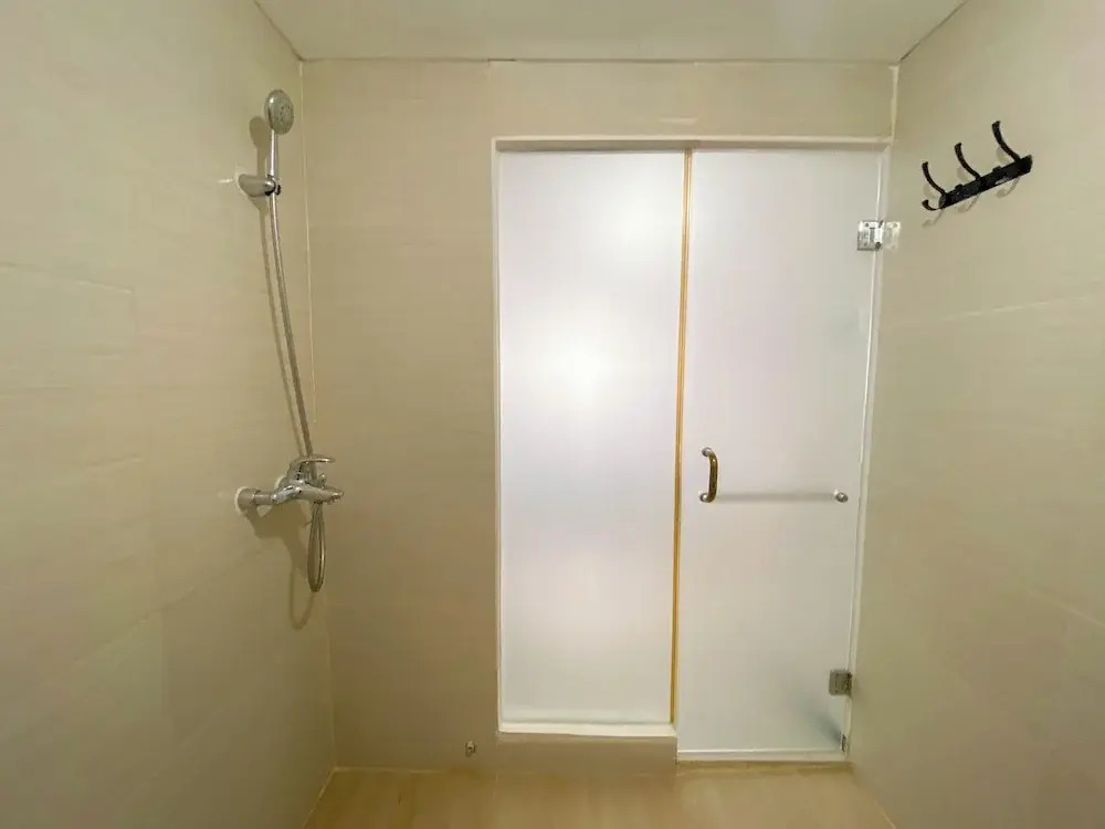 Spacious And Minimalist 3Br At Gateway Pasteur Apartment