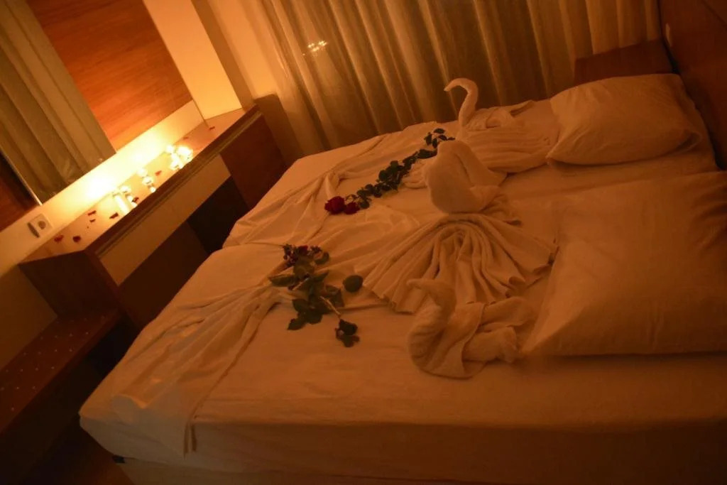 Side Palace Hotel