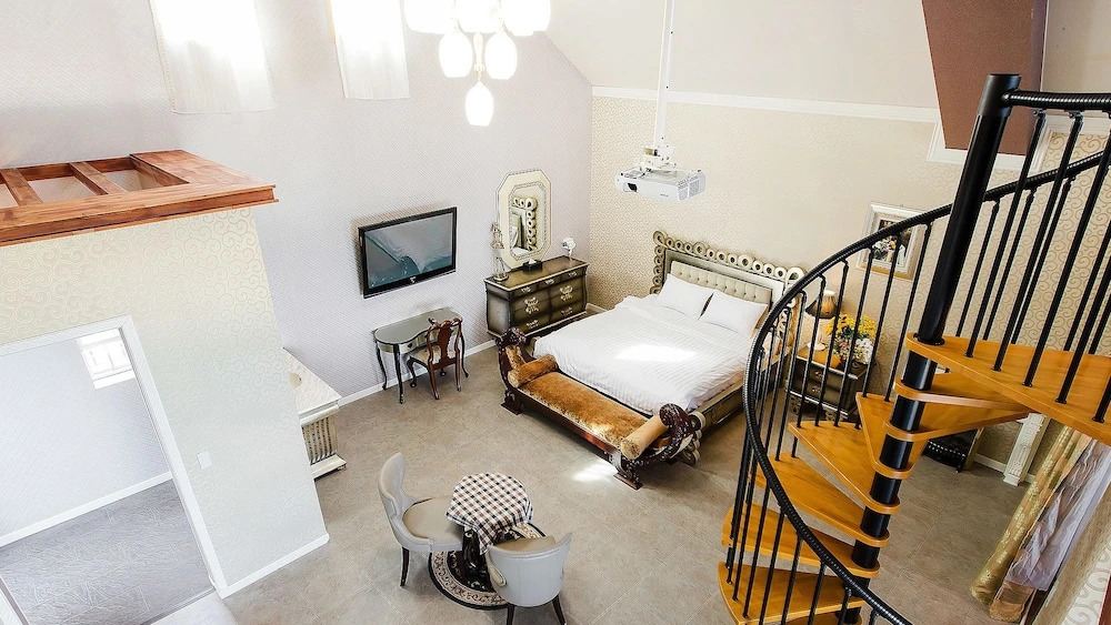 Venice House