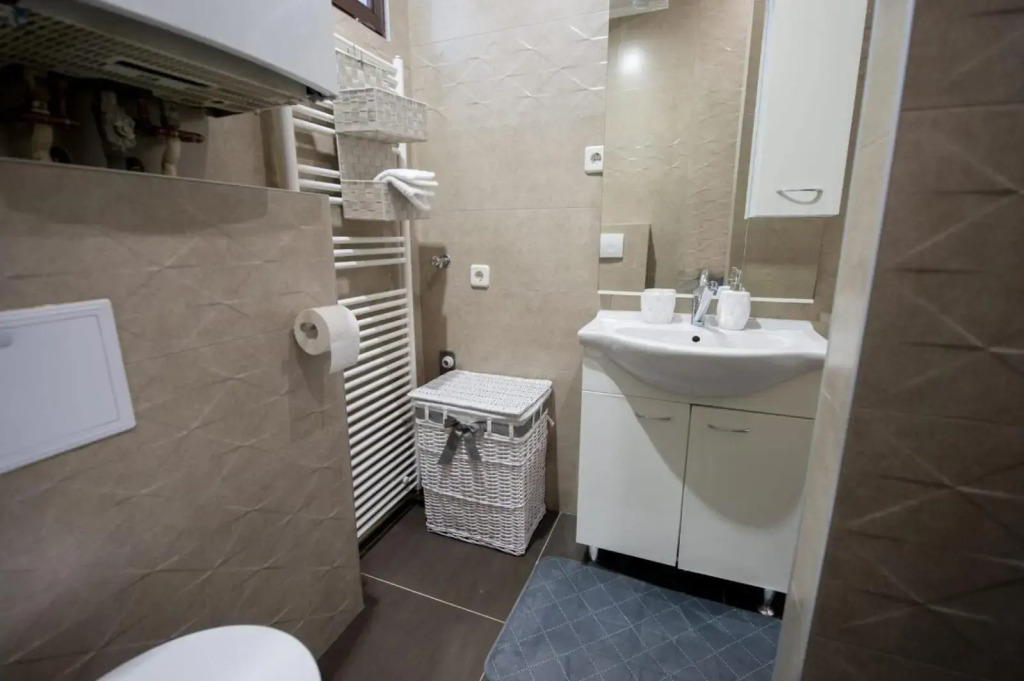 Apartman Slay