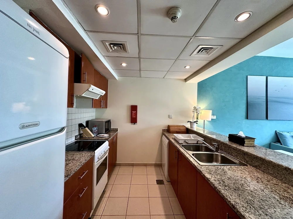 Lux BnB I Turia Tower I Lake & Garden View