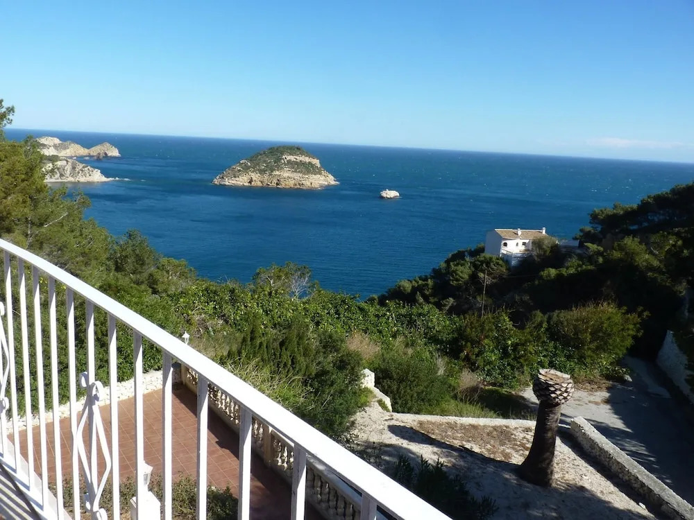 Villa With 4 Bedrooms in Jávea, With Private Pool, Enclosed Garden and