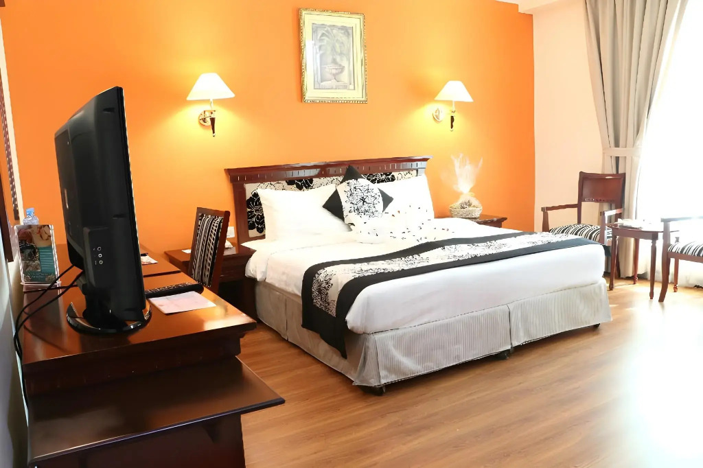 Pars International Hotel