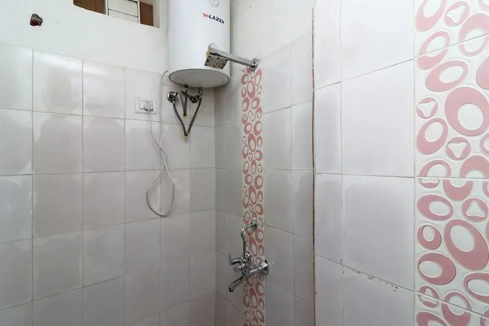 Hotel Green House By OYO Rooms