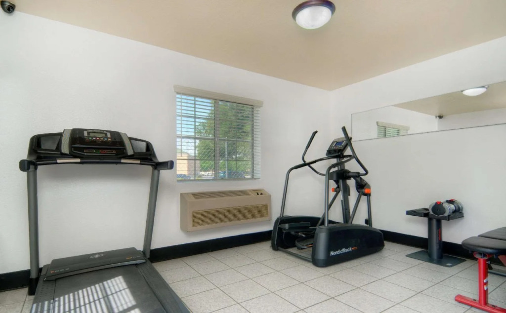 Quality Inn & Suites Tulare