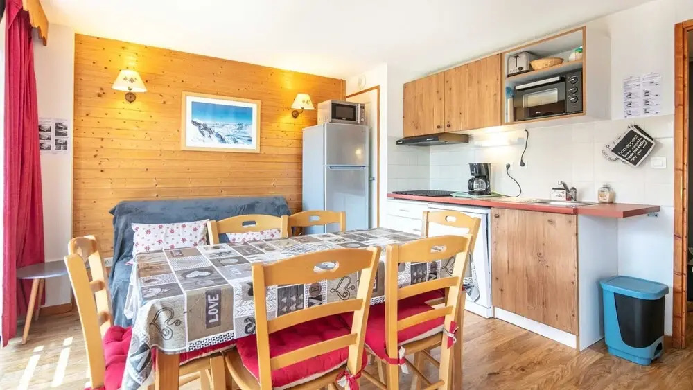 Alpine Apartment With Terrace