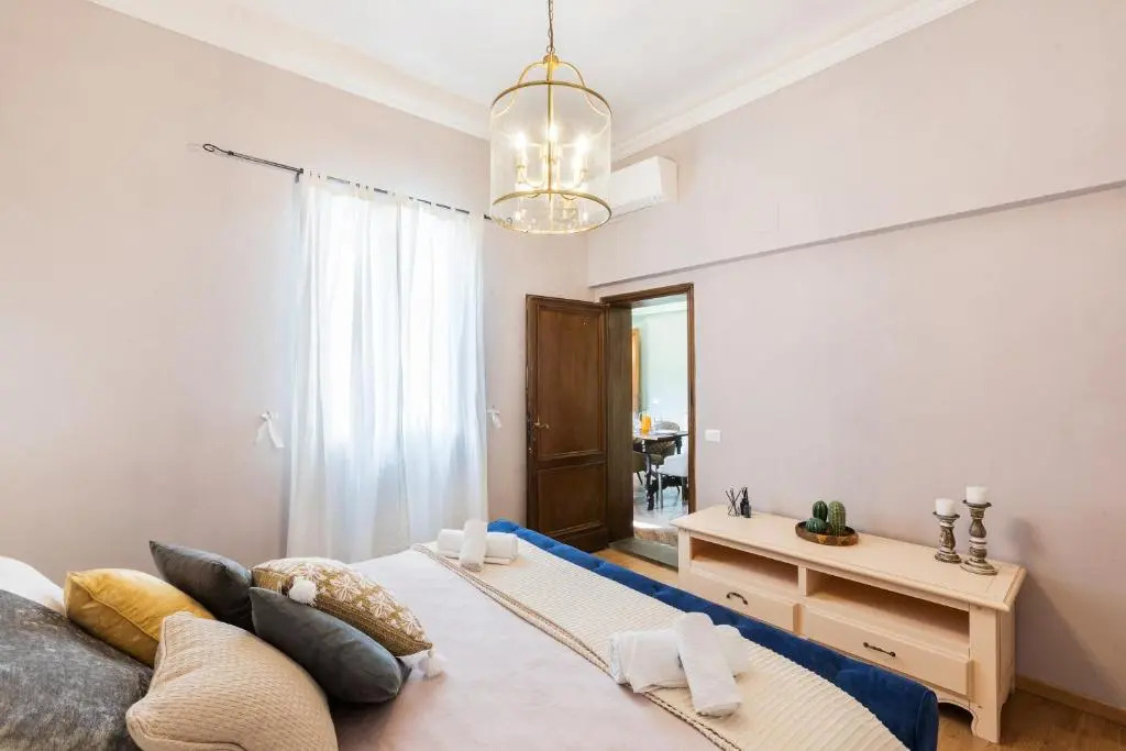 Historic center Palace - Huge 4 bedrooms Santa Croce apartment apartment - AC in all rooms