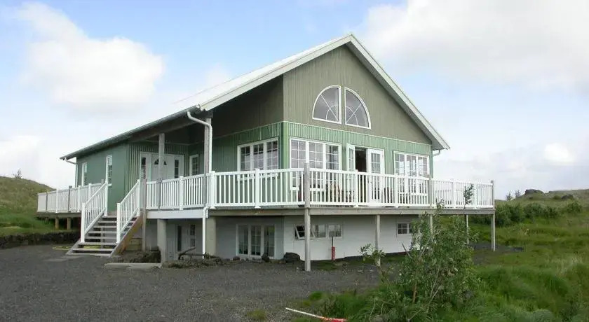 Kaldbakur Guesthouse