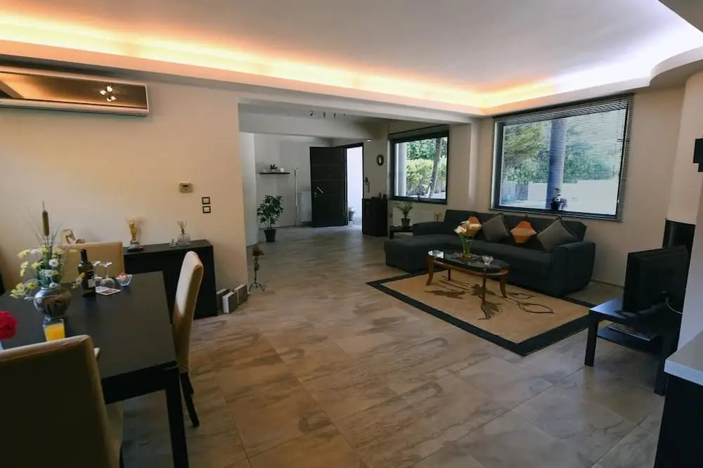 Lilies Villa