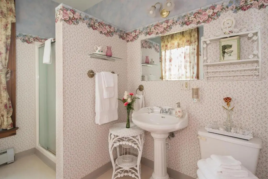 Sutherland House Victorian Bed and Breakfast