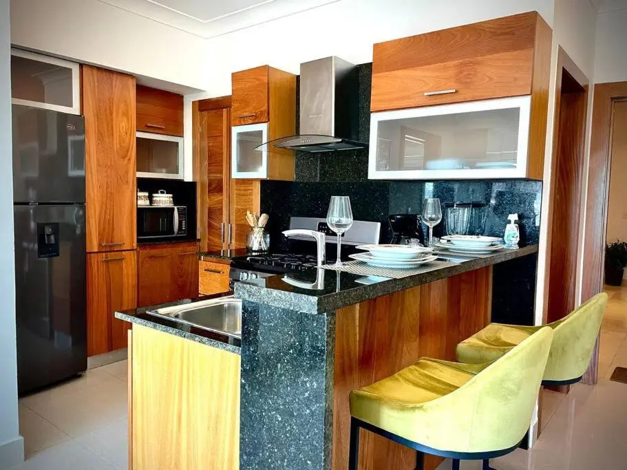 Suite Deluxe 1 bed, city OceanView, pool,Saune,Gym