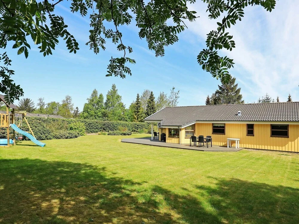Luxurious Holiday Home Near Hals With Whirlpool