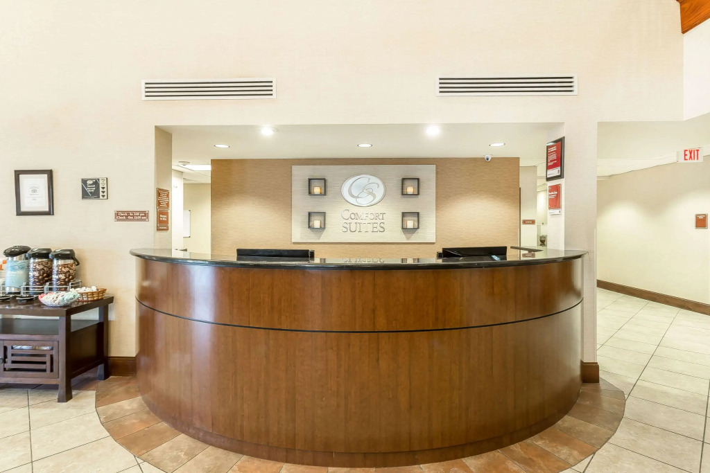 Comfort Suites Charleston West Ashley