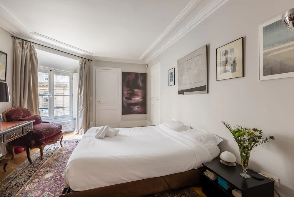 Latin quarter Retreat