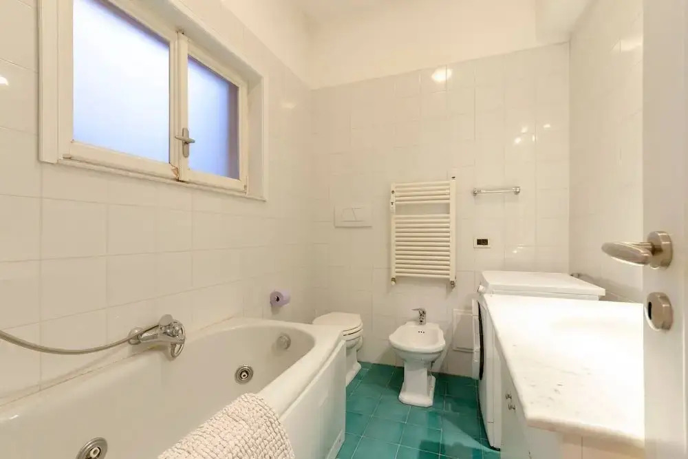 JOIVY Lovely Apt with Communal Pool in Nervi