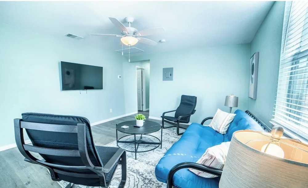 Fascinating 1br/1 BA Near Festive DT and Riverwalk