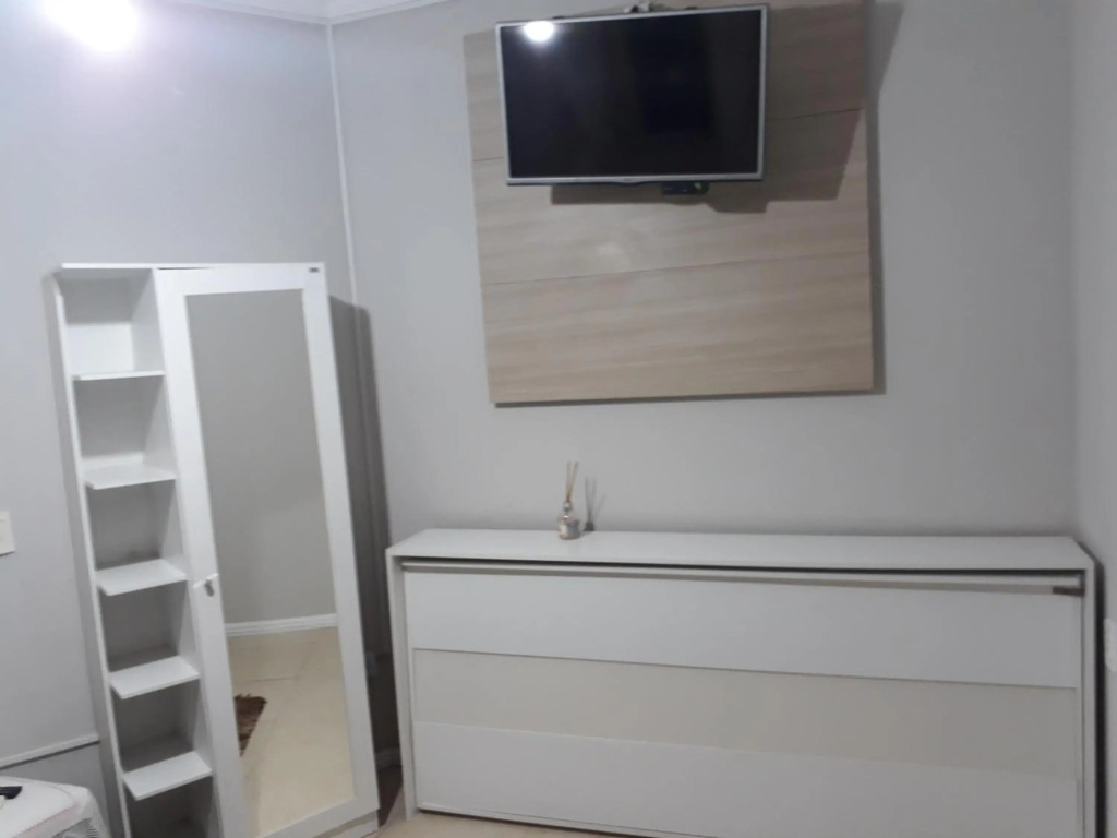 Cantinho da kel 02, apto térreo de um dormitório, cozinha e banheiro, acomoda 3 pessoas