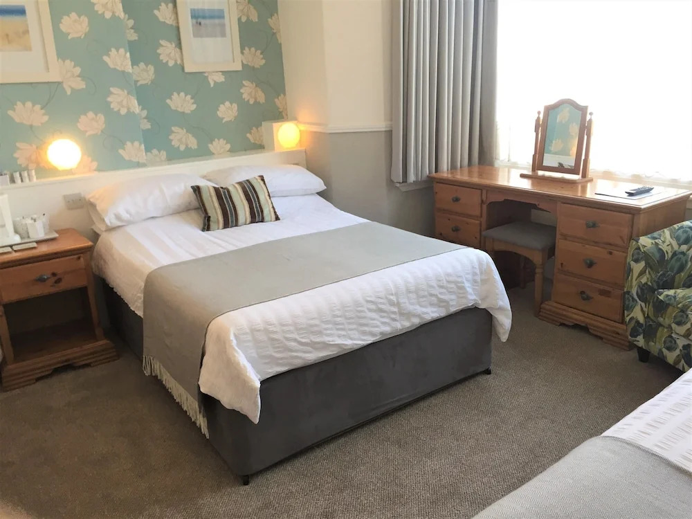 Summer Breeze Guest House