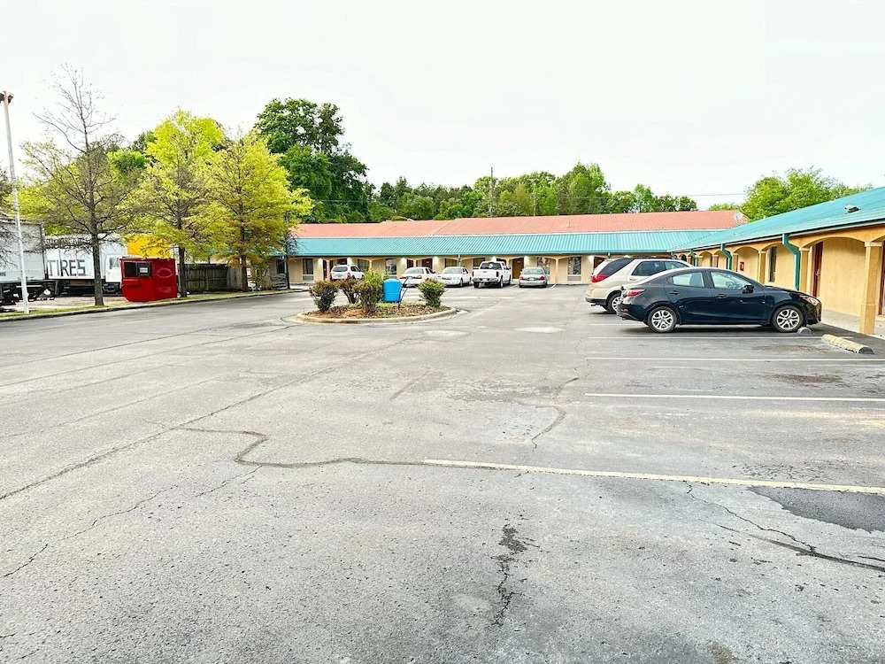 Budget Inn