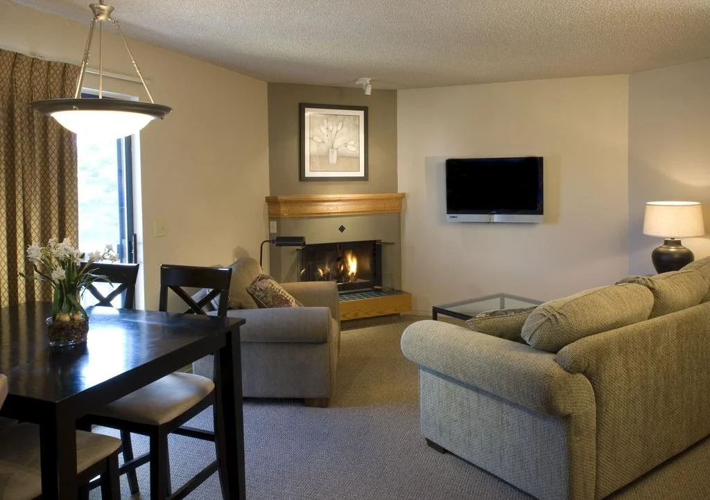 The Commons Hotel & Suites - Denver Tech Center