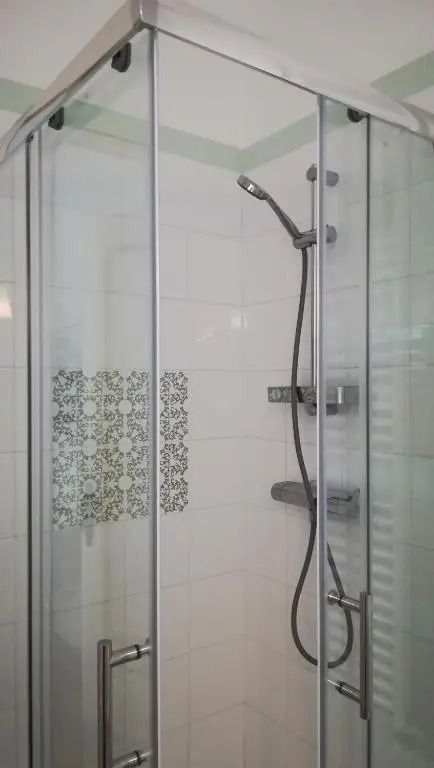 Dop Guest House