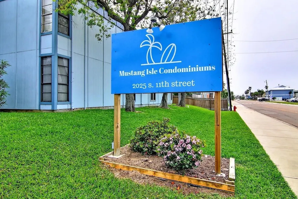 Island Time 1 Bedroom Condo by RedAwning