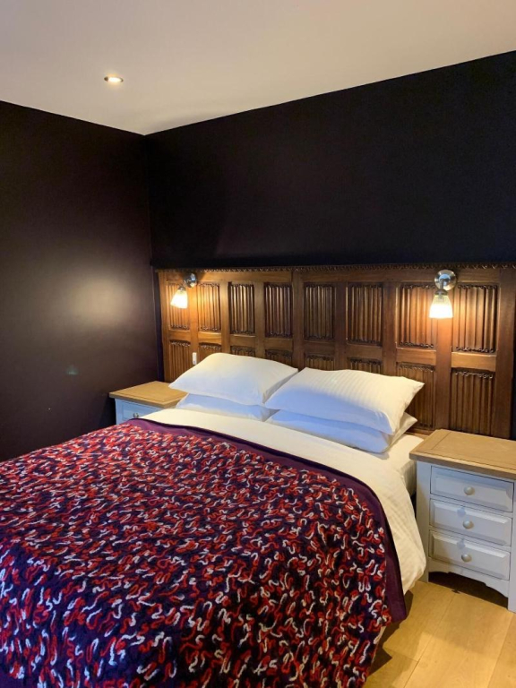 The Lodge at Hemingford Grey House