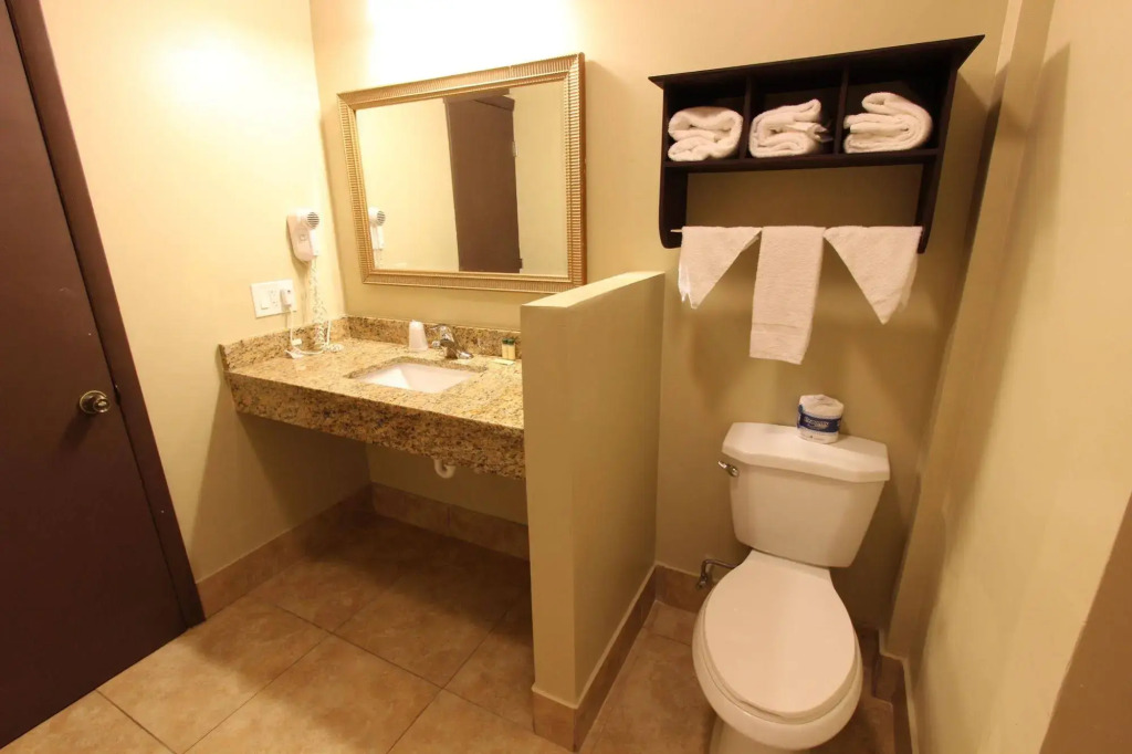 Oceans Beach Resort & Suites