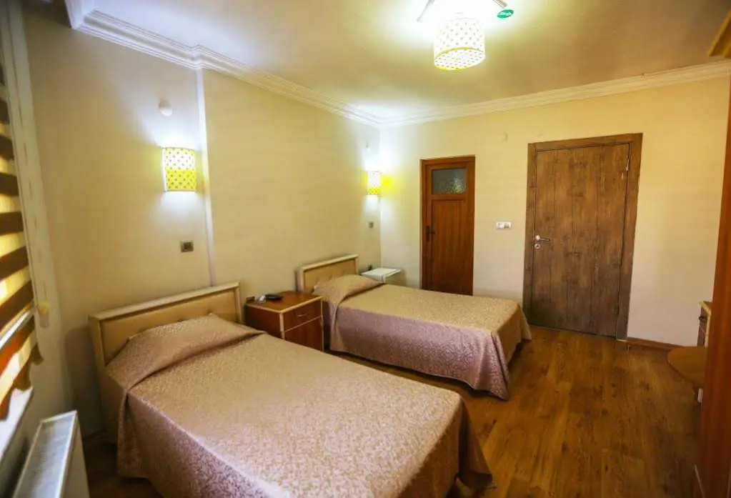 Zumrut Hotel