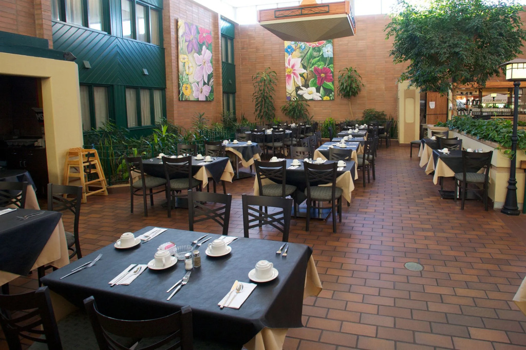 The Glenmore Inn & Convention Centre