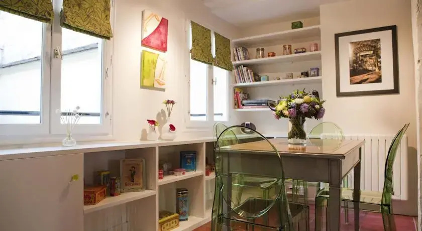 Luxurious apartment, near Louvre at the heart of Paris