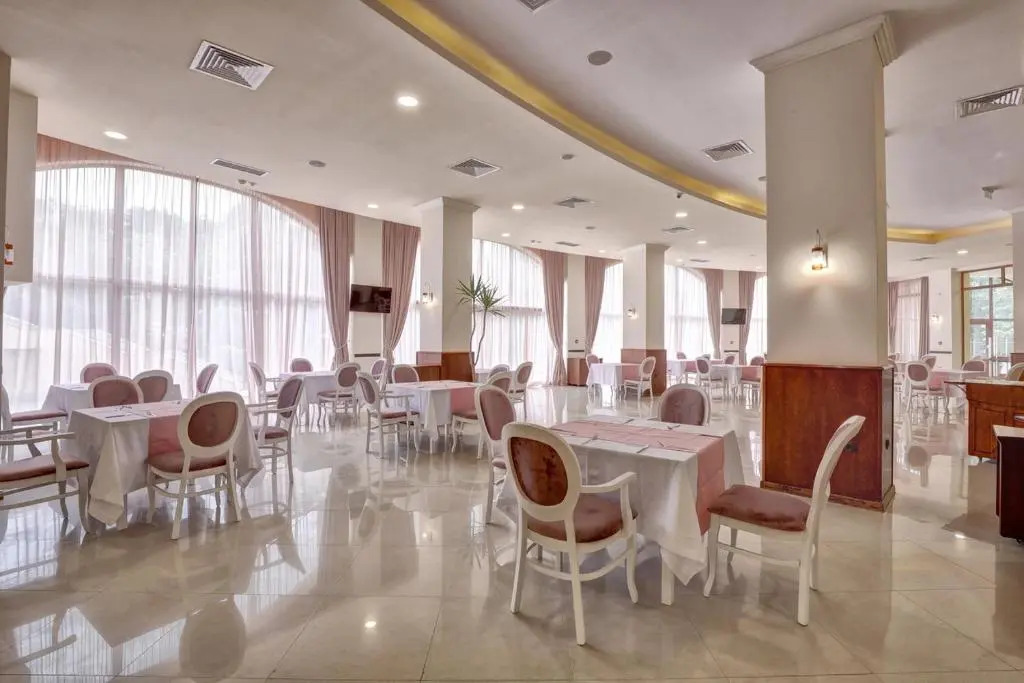 Continental Apartments