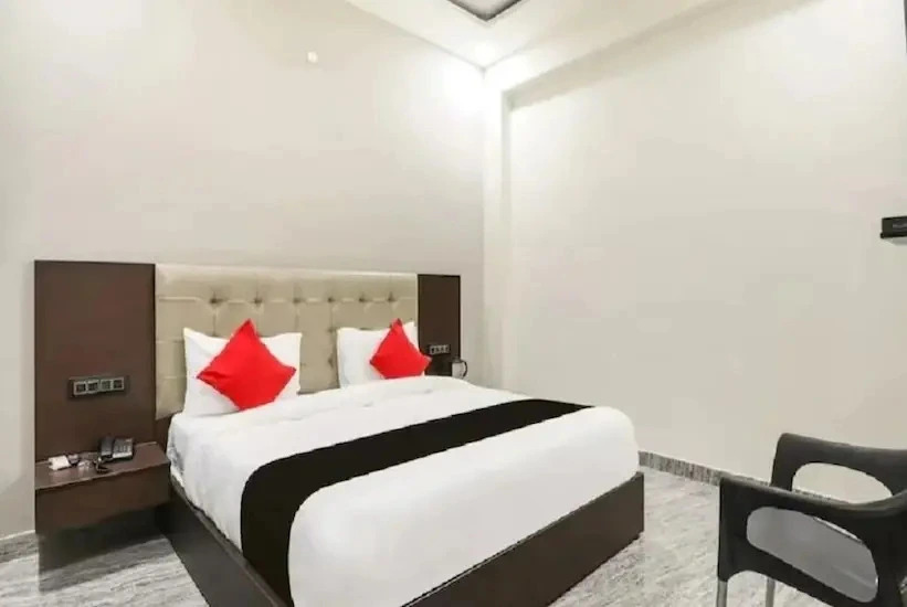 Hotel Hirapanna