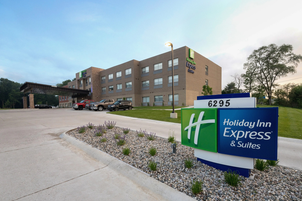 Holiday Inn Express & Suites - Portage by IHG