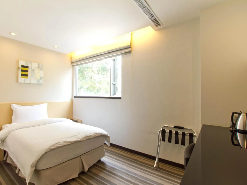Hai Fu Hotel & Suites