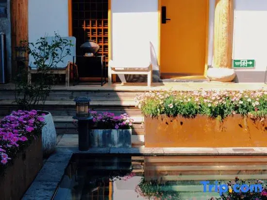 Manshe · Snow Mountain View Private Residence (Baisha Old Town Branch)