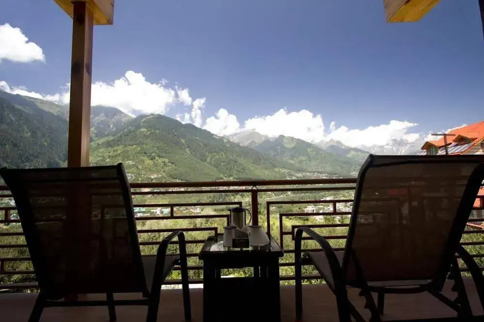 OYO Premium Hampta View