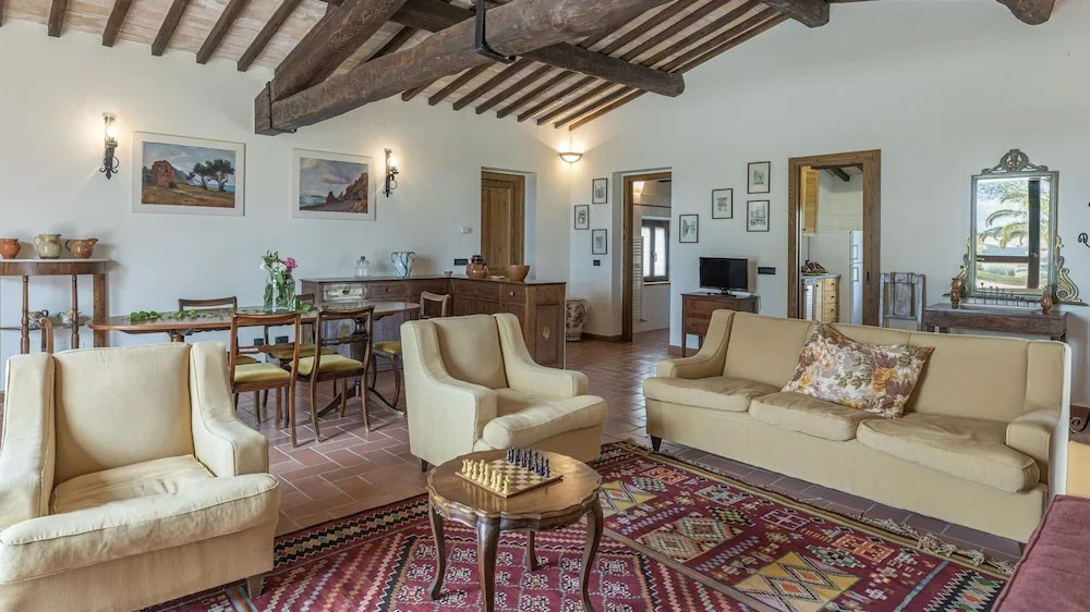Villa Le Logge 12 1 in Todi