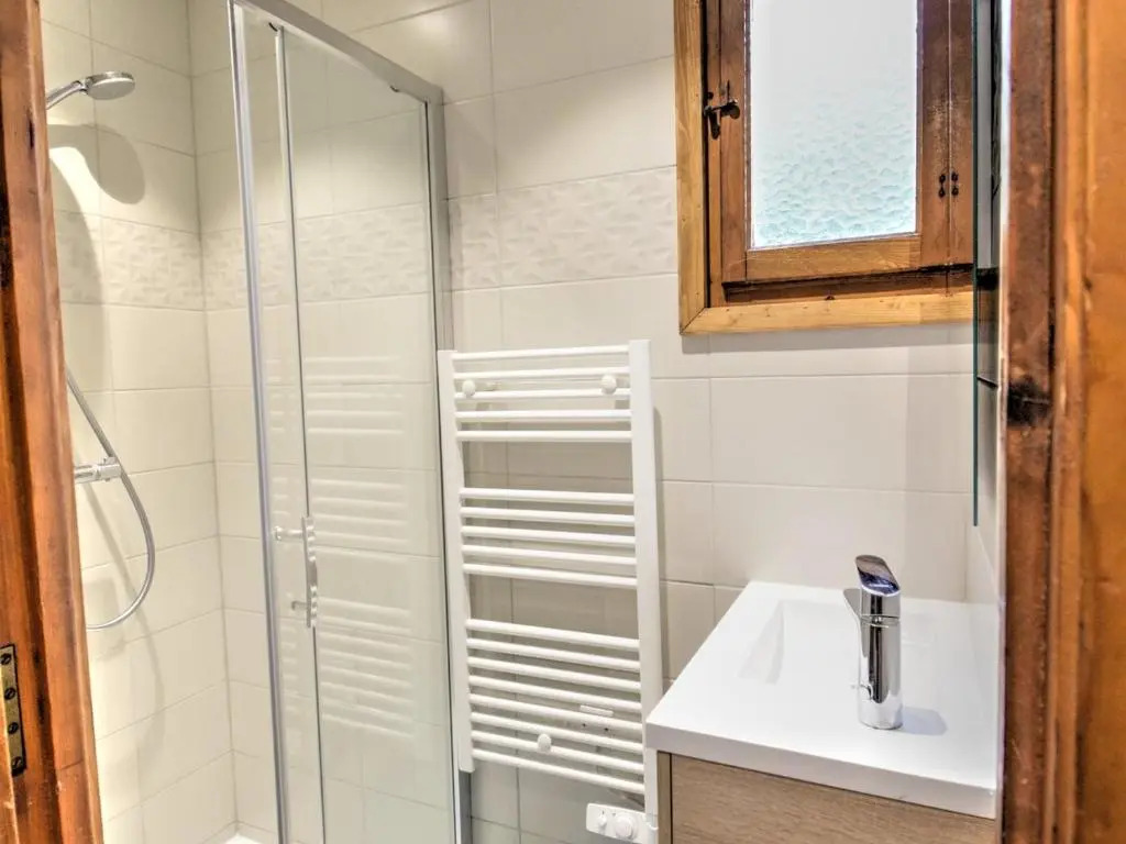 Chalet individuel unique proche du centre de Morzine avec jardin privé et WiFi, pour 5 pers. - FR-1-524-93