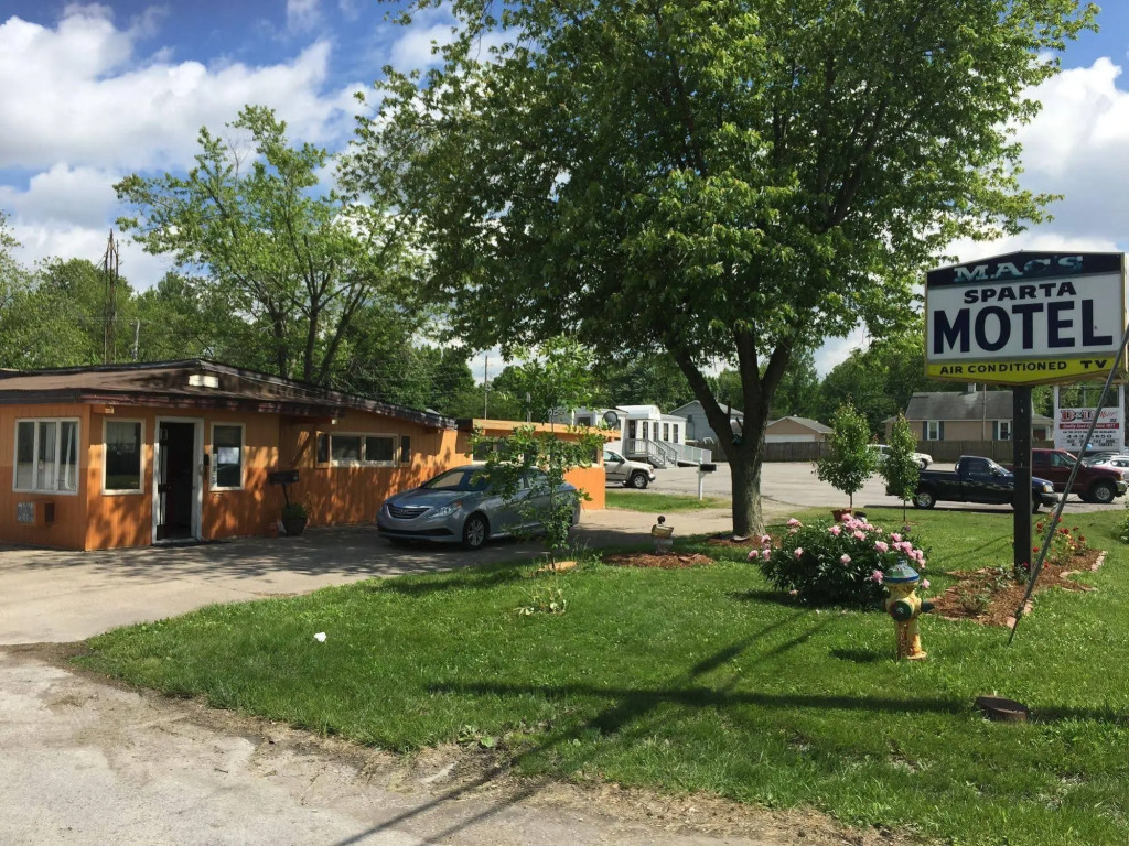 Sparta Motel Near St Louis- Mississippi River IL