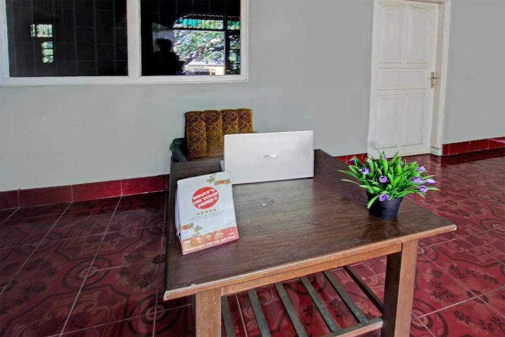 SPOT ON 92973 Madani Syariah Guesthouse