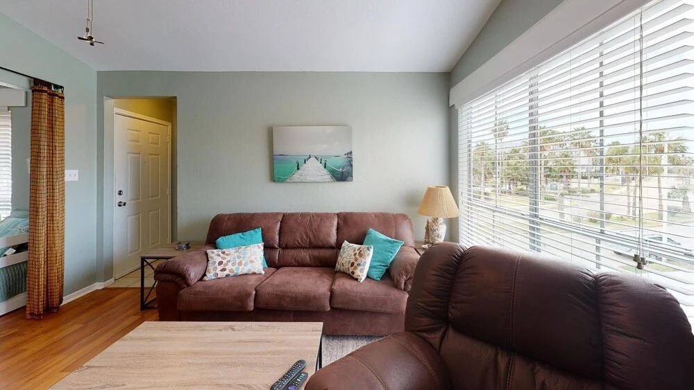 Sea-turtle 302 - Lovely 2br Beach Condo With Resort Amenities! Walk To Beach! 2 Bedroom Condo by Redawning