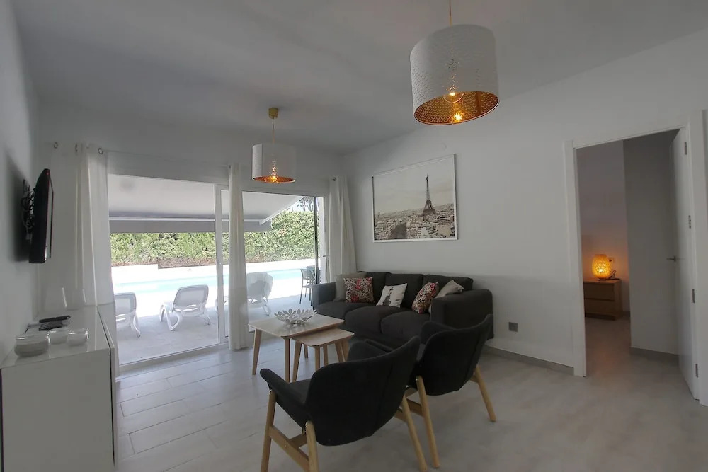 1521 Brand New Modern Apartment 100 Meters Beach 12X6 Pool Chillout