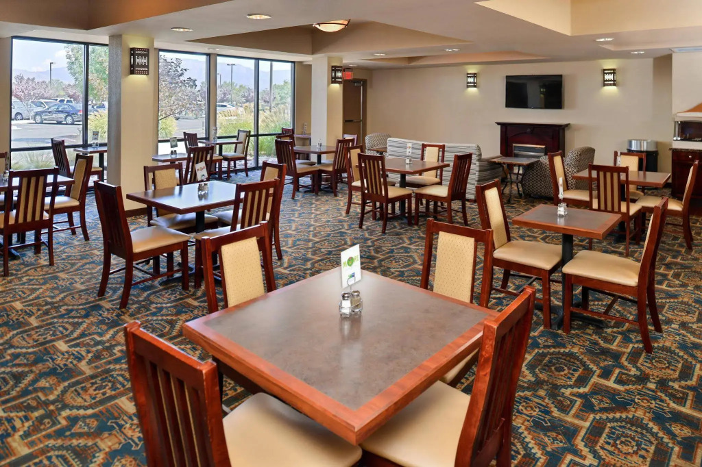 Holiday Inn Express & Suites - Albuquerque East by IHG