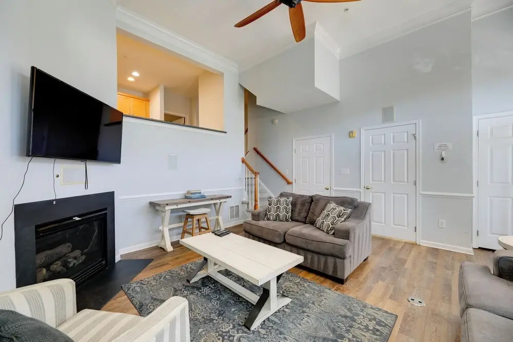 Game Room & Community Perks! Ocean View Retreat