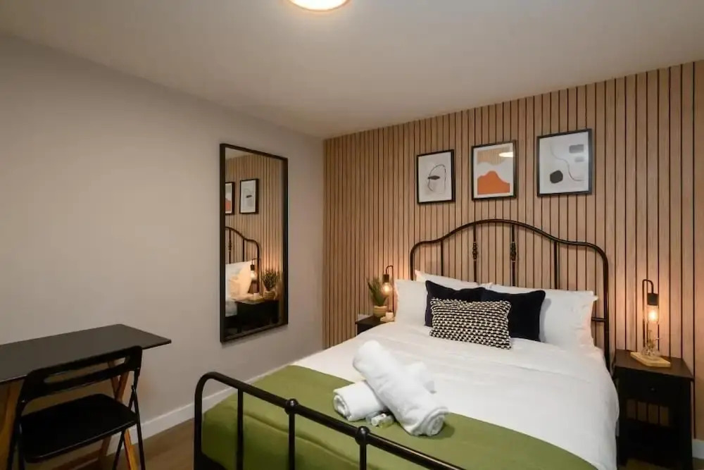 Benjamin Suite Modern 3BR Apartment
